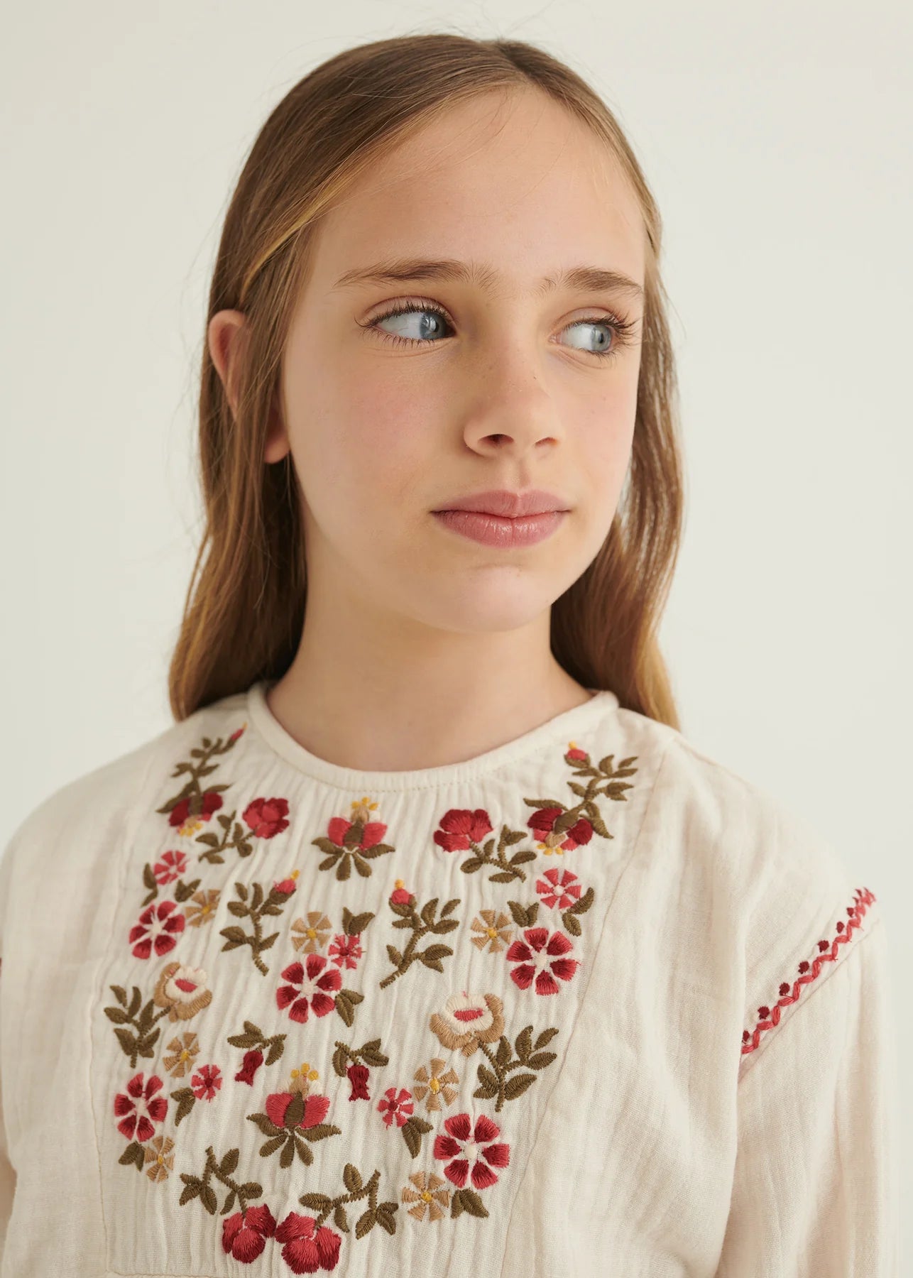 Embroidered Blouse Garbanzo