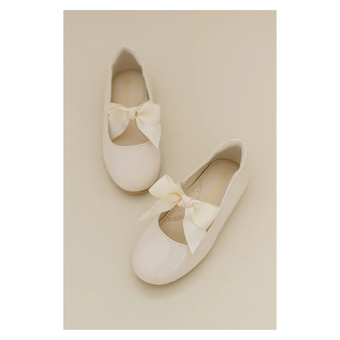 Amelia Bow Flat