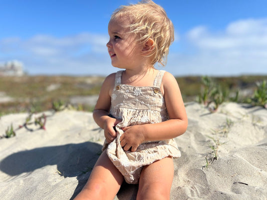 Tan Dandelion Eyelet Hazel Bubble