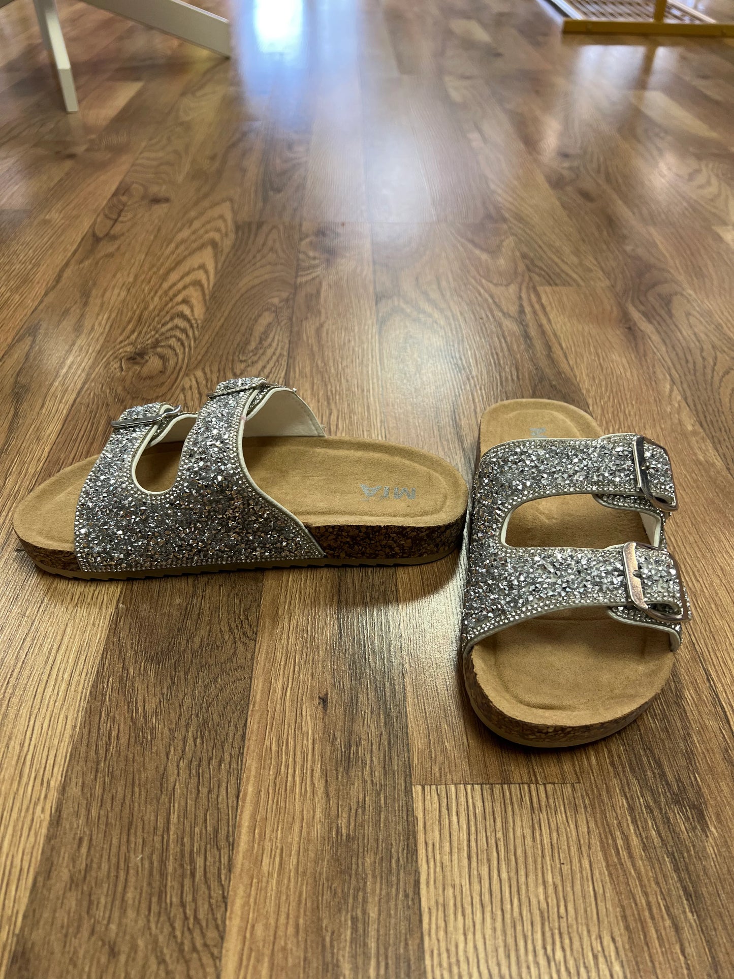 Mia Kids Jazel Silver Textured Slides
