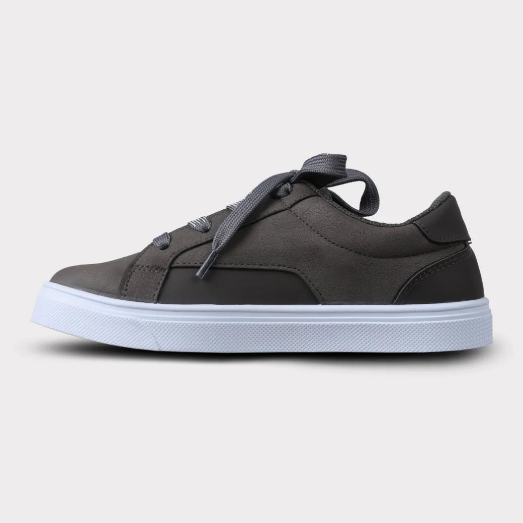 Oomphies Leo Youth Lace-Up Sneaker
